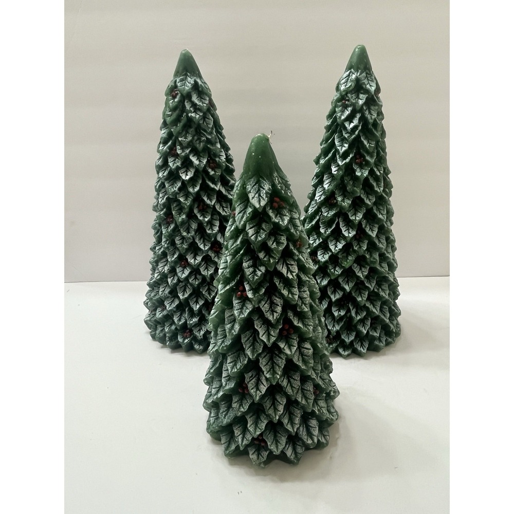 Christmas Tree Candles Set Of 3 Green Red Berries Unused Unscented 7 & 12"